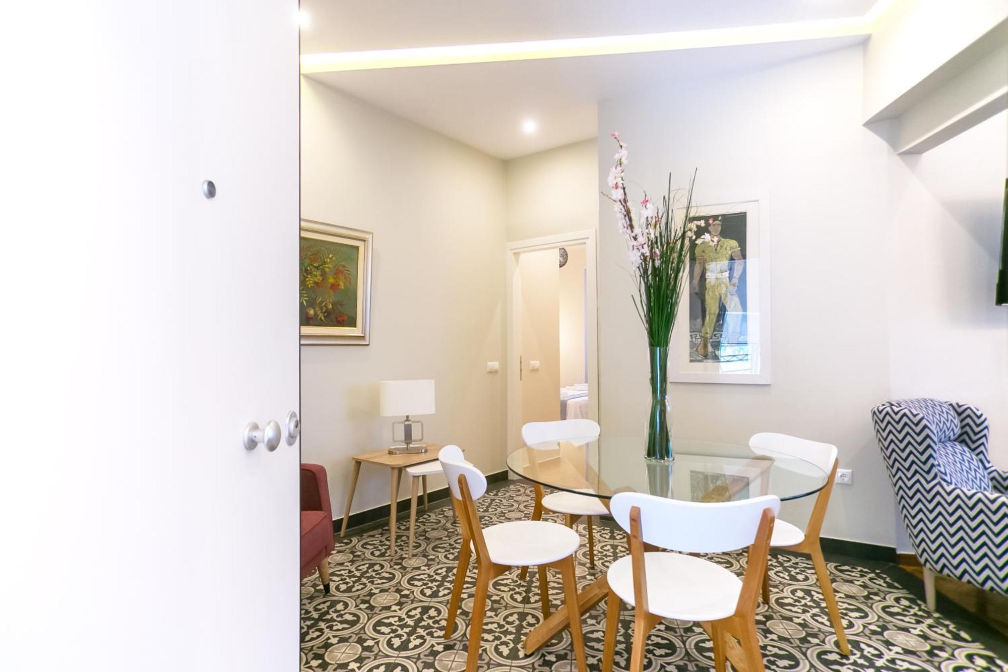 Thalia By Heloni Apartments เอเธนส์ ภายนอก รูปภาพ