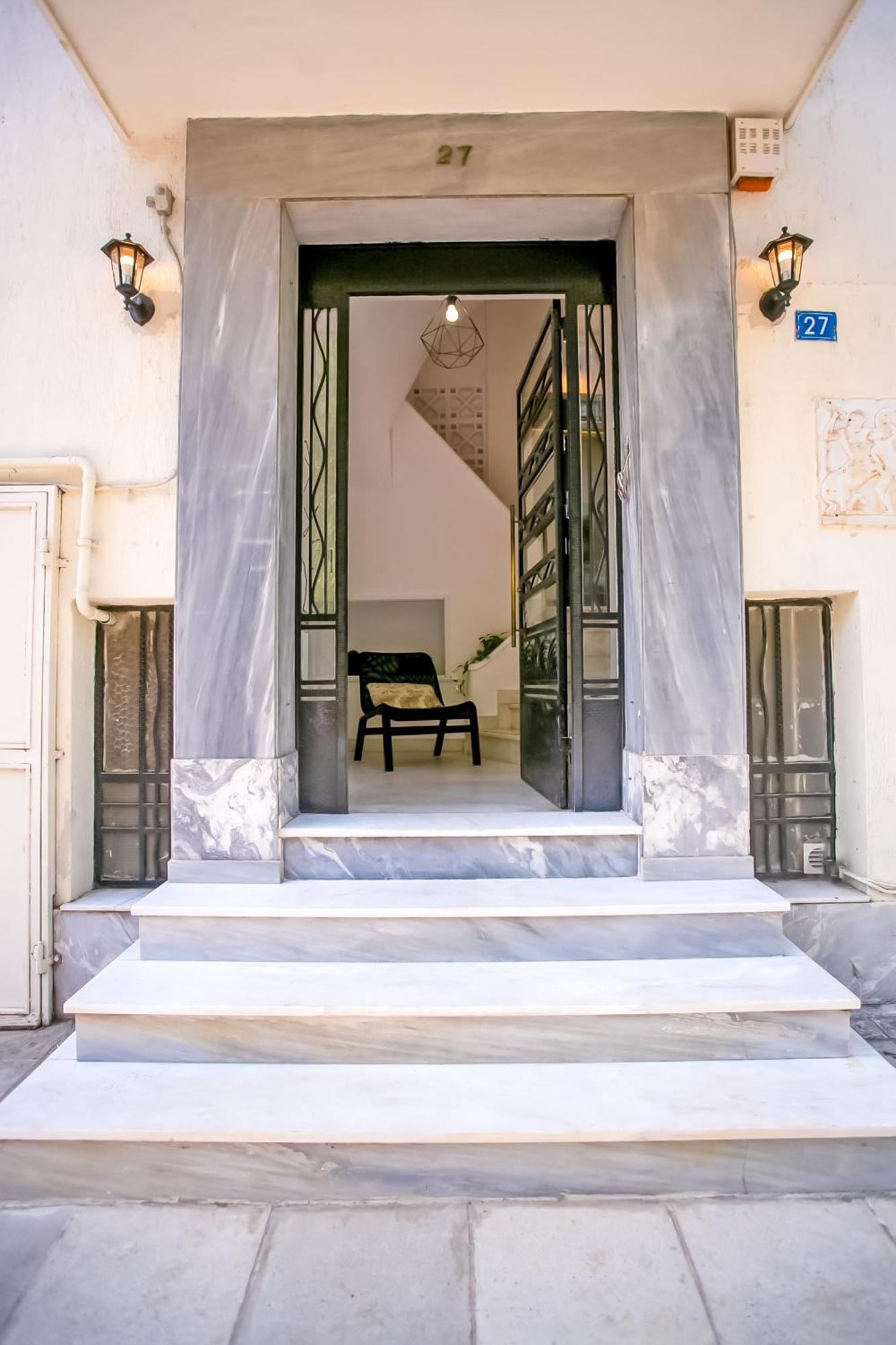 Thalia By Heloni Apartments เอเธนส์ ภายนอก รูปภาพ
